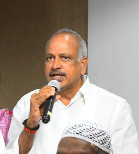 వైఎస్సార్‌సీపీ, మెడికల్ కాలేజీల ప్రైవేటీకరణ, వైఎస్సార్‌టీయూసీ, లేళ్ళ అప్పిరెడ్డి, పూనూరు గౌతమ్ రెడ్డి, కోటి సంతకాల ఉద్యమం, ఆంధ్రప్రదేశ్ రాజకీయాలు, చంద్రబాబు ప్రభుత్వం, కార్మిక ఉద్యమం, తాడేపల్లి సమావేశం, వైఎస్సార్ కాంగ్రెస్ న్యూస్.