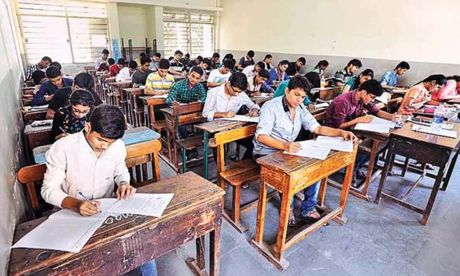 ఇంటర్‌ పరీక్షల ఫీజు